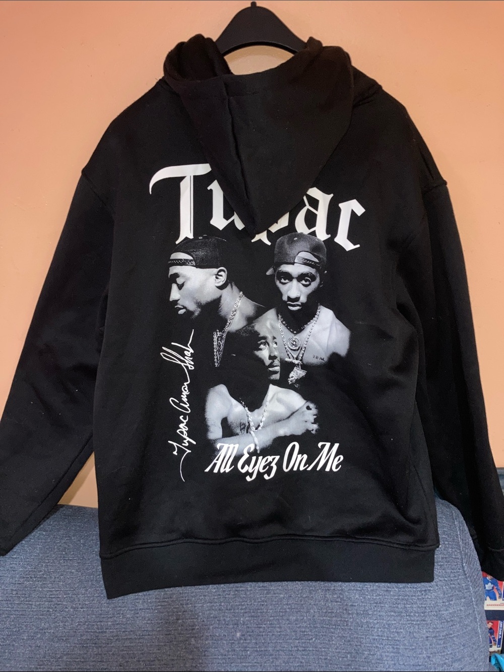 Black Tupac 'All Eyez On Me' Graphic Hoodie